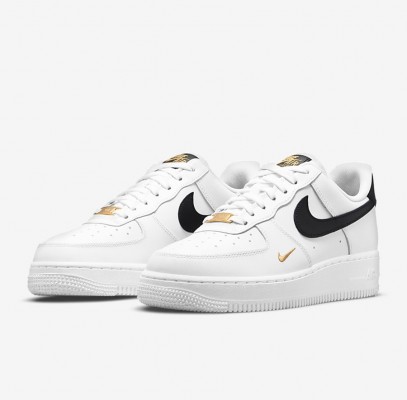 Nike Air Force 1.