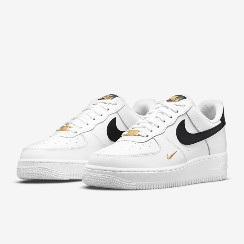 Nike Air Force 1.